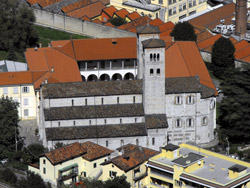 The basilica of Saint Abbondio | Via Regina Teodolinda - Como