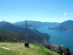 Belvedere of Camaggiore (1208 m) | Hiking a loop from Dervio to Alpe di Camaggiore