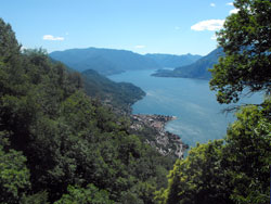 Path Noceno - Pratolungo (860 m) | Hiking a loop from Dervio to Alpe di Camaggiore