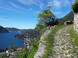 Via ai Monti (460 m) - Moltrasio | Excursion from Moltrasio to the Bugone lodge