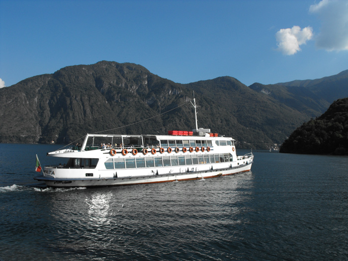 ferry travel on lake como