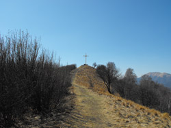 Monte Megna (1049 m) - Asso | Excursion from Onno to Mount Megna