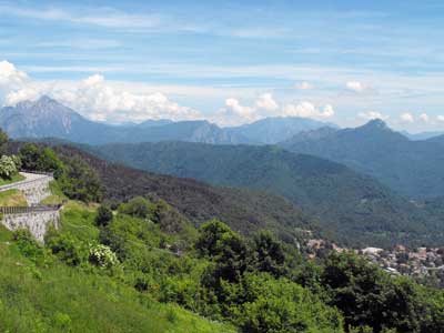 Pian del Tivano in the heart of the Lariano Triangle