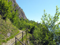 Via Crucis (445 m) | Hiking from Griante to Sasso San Martino